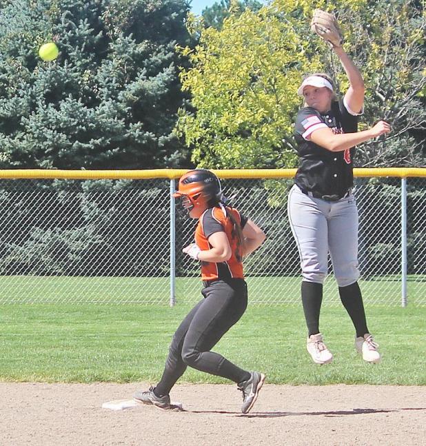 Softball gets first win at Scottsbluff tournament Imperial Republican